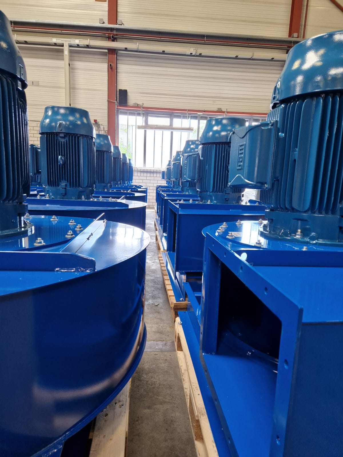 18 Ingebouwde centrifugaal ventilatoren voor de productie van houtstoffilters