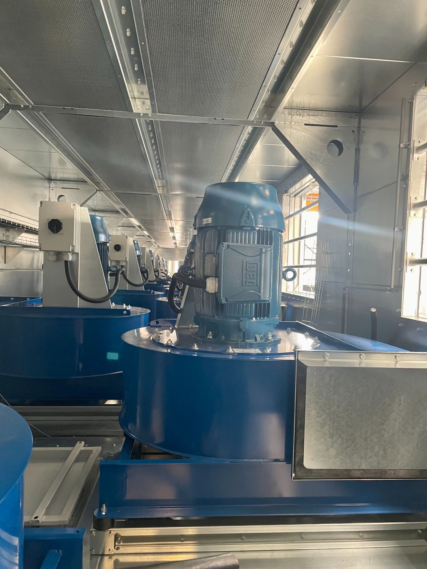 Ingebouwde centrifugaal ventilatoren voor de productie van houtstoffilters