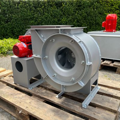 Hittebestendige centrifugale ventilatoren voor een poedercoatinstallatie