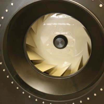 Kunststof ventilatoren voor dampafzuiging in pet-recyclingbedrijf