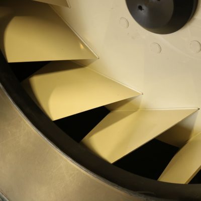 Kunststof ventilatoren voor dampafzuiging in pet-recyclingbedrijf